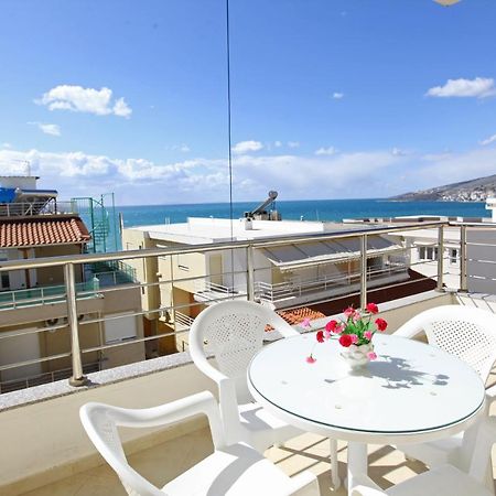 Teo Apartaments Sarandë エクステリア 写真