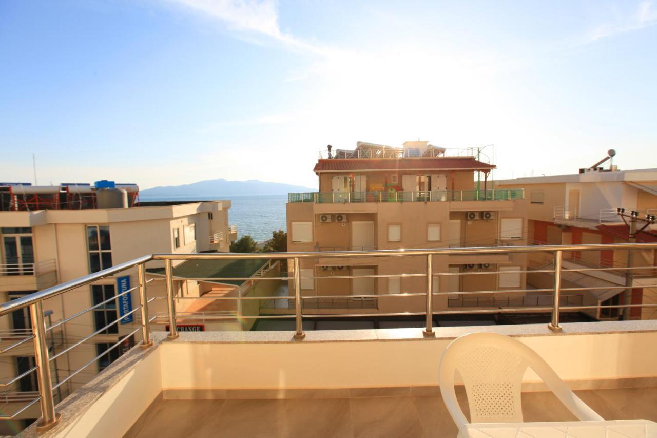 Teo Apartaments Sarandë エクステリア 写真