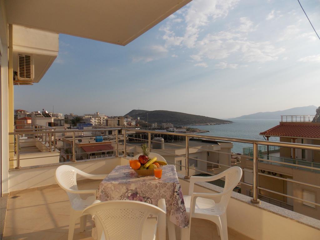 Teo Apartaments Sarandë エクステリア 写真